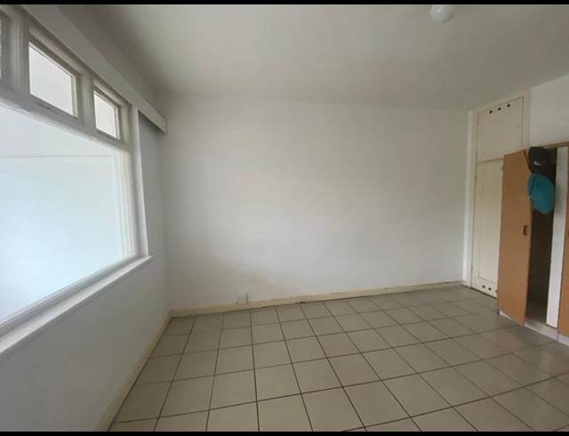 1 BEDROOM PROPERTY TO RENT IN GLENWOOD